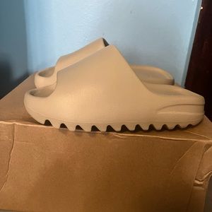 Yeezy Slide Pure Restock